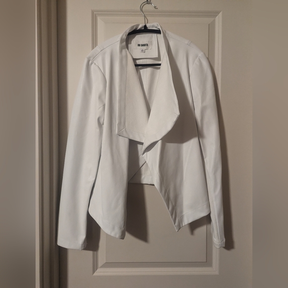 BB Dakota Jackets & Blazers - BB Dakota White faux leather jacket